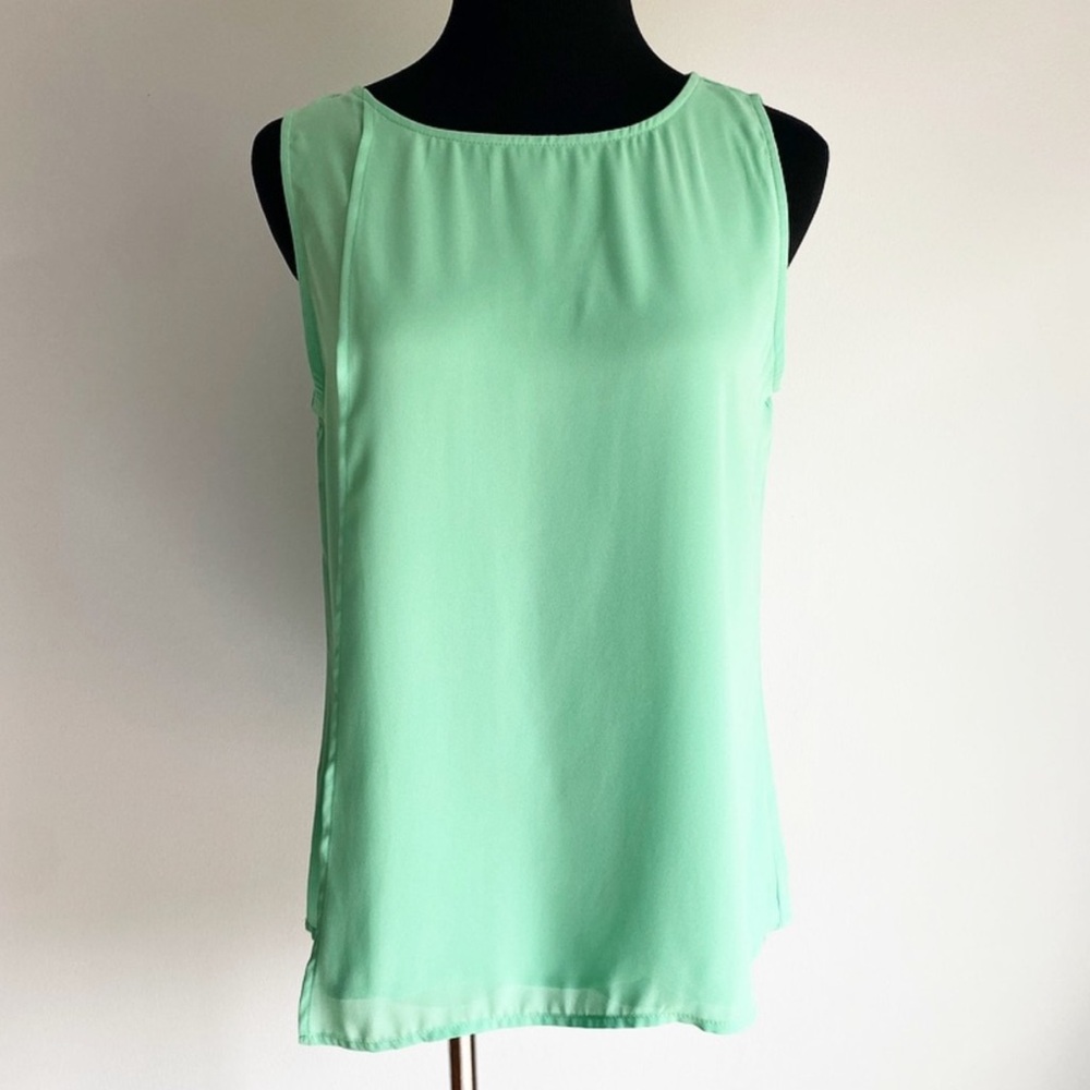 Violet + Claire Fresh Mint Sleeveless Blouse